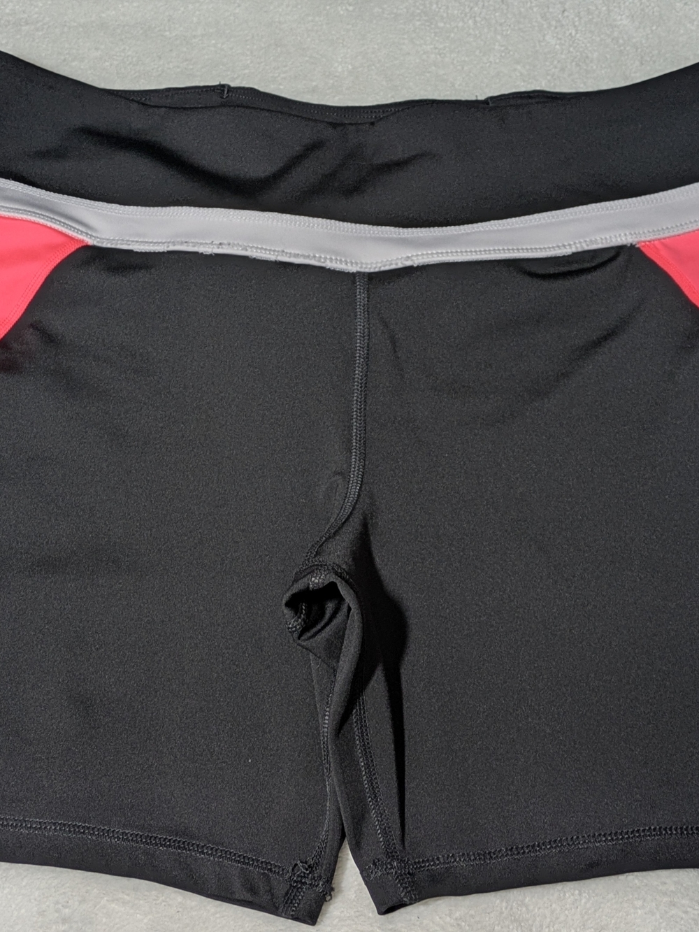 Love & Sports Women's XXL (20) Black Neon Pink Colorblock Compression Shorts